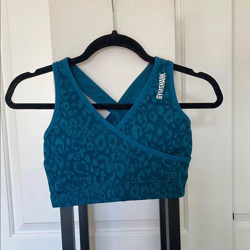 Gymshark Seamless Adapt Animal-Print Leopard Blue/Teal Sports Bra Wrap Design